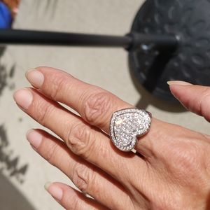 Platinum Pavia heart shaped diamond ring